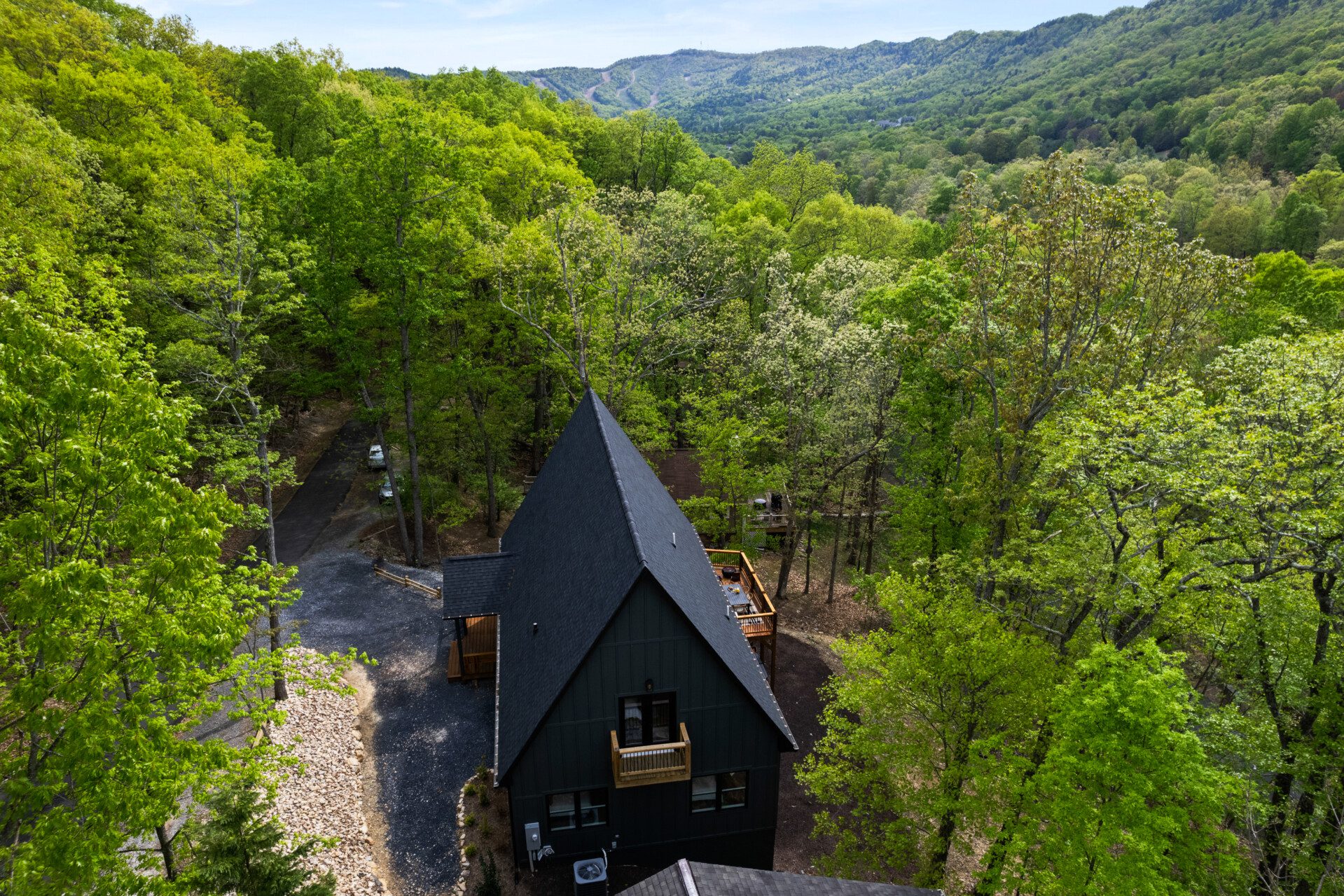 1b7f9525 037e 4f85 878d f6f2631c6335