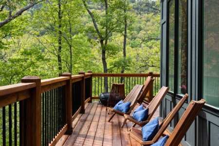 22e5675c 9b20 4ee3 81fe 7197a2467ec2