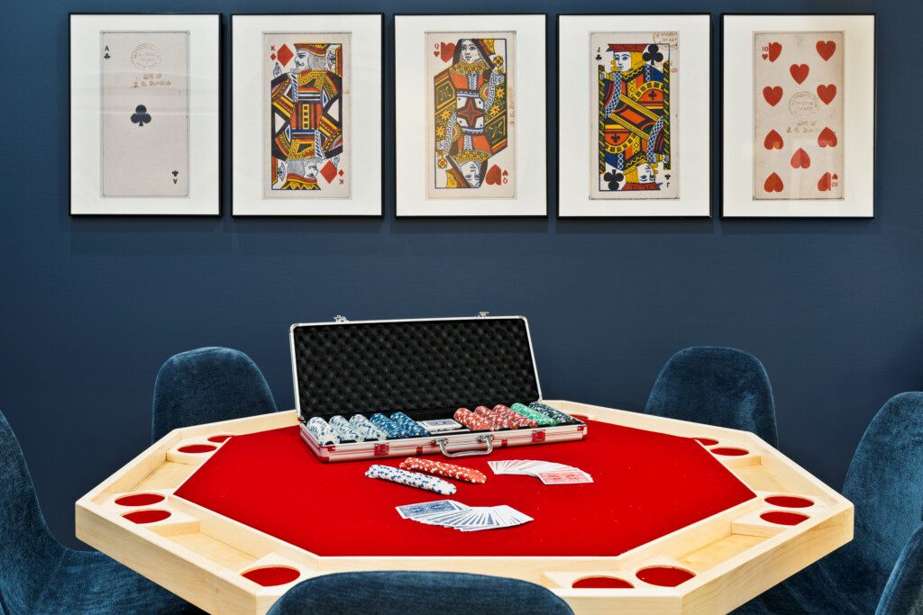 537516d1 2f60 4c6a 945e 5b31ab45a125