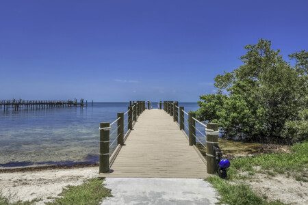 a09043df f7e8 4b81 b643 11e503525404