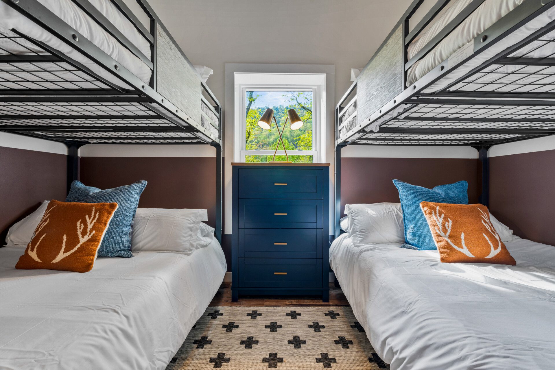 dc33ecb6 97c4 4c54 adf1 9fc5b9adfc42