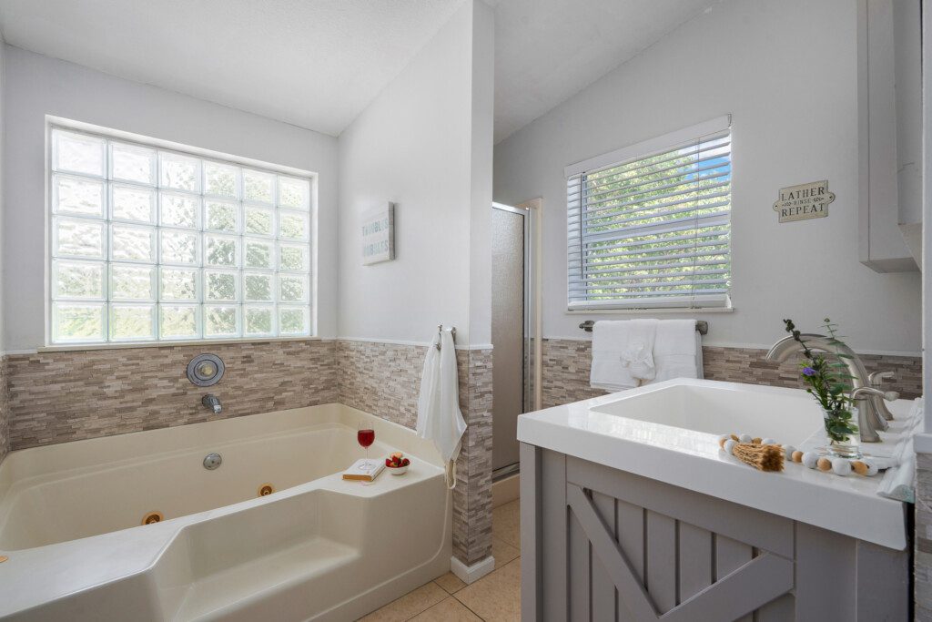 df82b453 c372 4faa 8915 b961dc3180b2