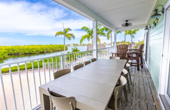 Savor your morning coffee, enjoy a delicious meal, and take in the beautiful views while dining outdoors.