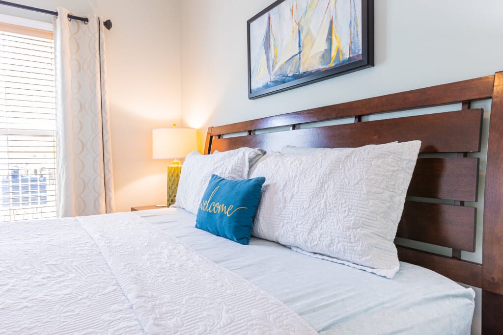 Bedroom 4 - Designed for restful nights, this inviting bedroom features a comfortable King Bed and a Smart TV for cozy evenings.