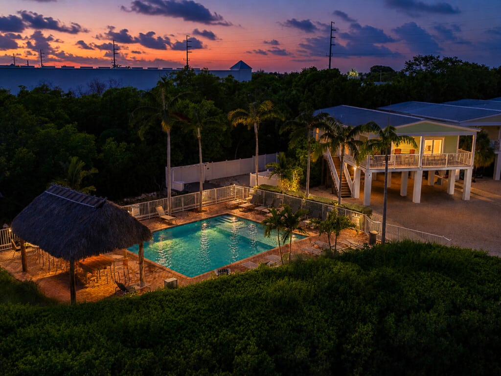 From cozy moments inside to unforgettable days outside, Life is a Marathon offers the perfect setting to relax, reconnect, and make memories together.