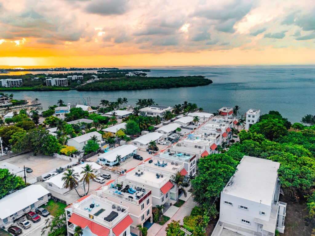 Endless sea views, open waters, and endless possibilities for your next water adventure. Welcome to Paradise.