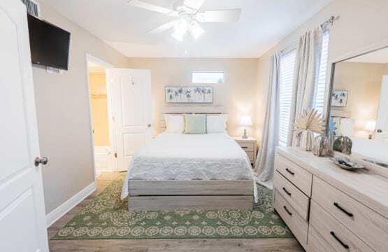 Bedroom 3 - Enjoy a peaceful night's sleep in this welcoming bedroom, with a Queen Size bed and Smart TV.